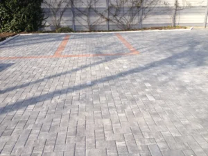 Come migliorare la sicurezza di un parcheggio con la giusta pavimentazione